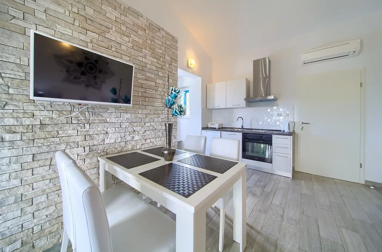 Apartments Mali Nono Krk Island