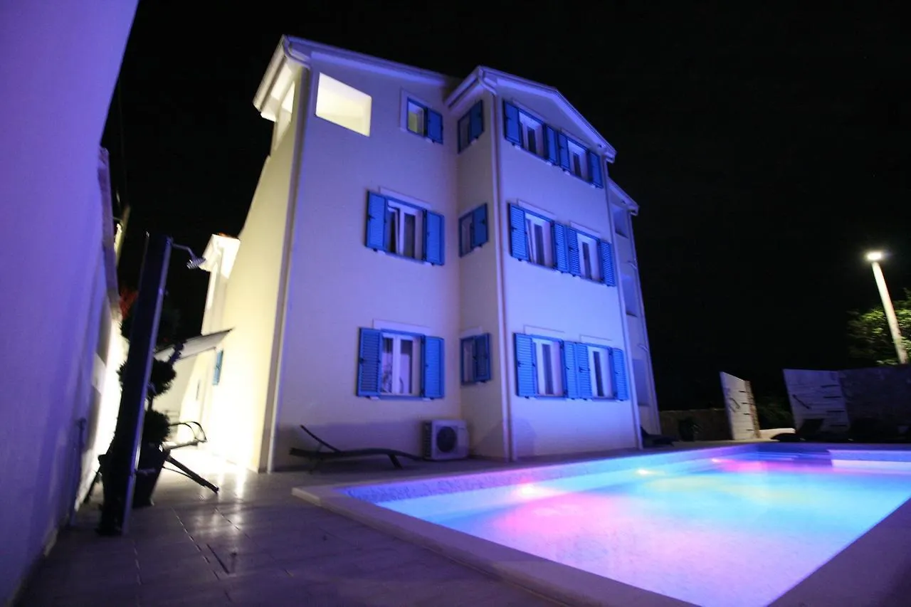 Apartments Mali Nono Krk Island Croatie