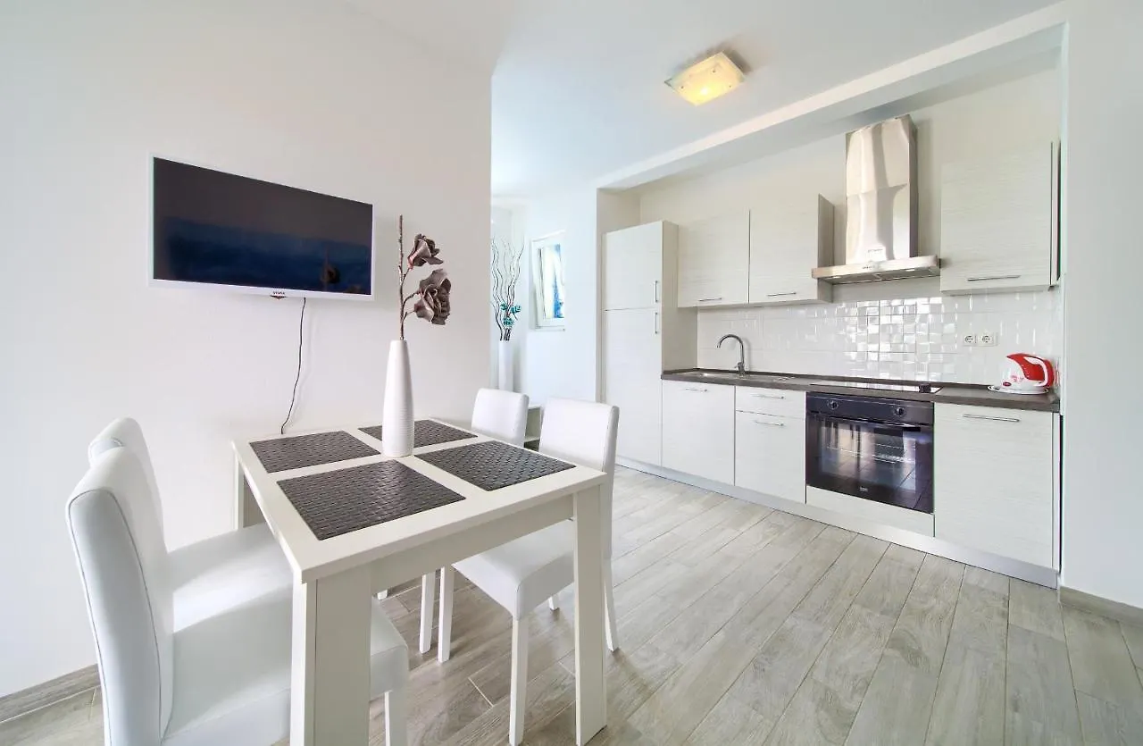 Apartments Mali Nono Krk Island Croatie