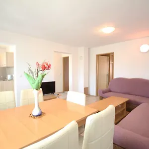 https://apartmani-bradaric.pula-hotels.org